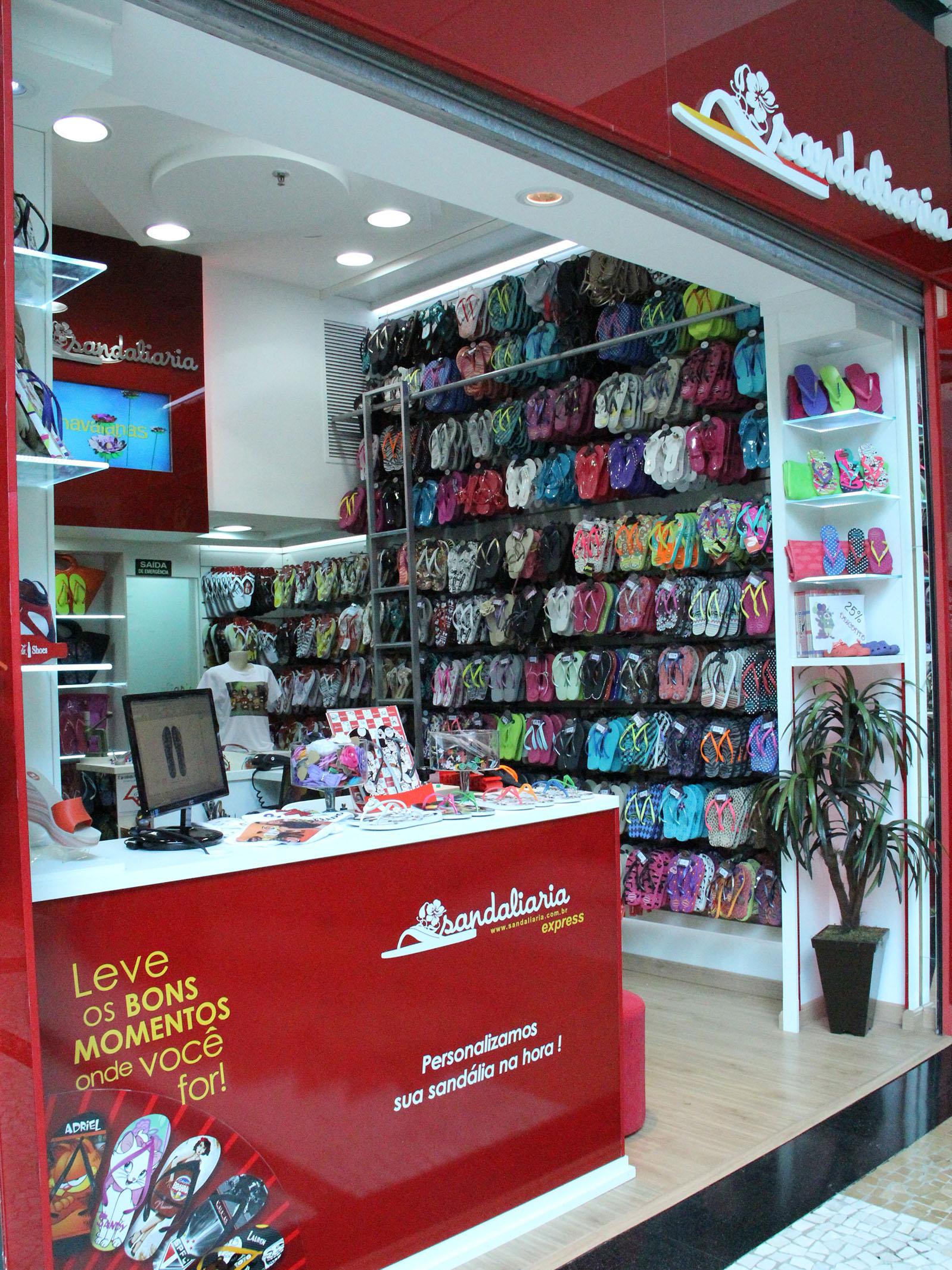 logo franquia SANDALIARIA DOM PEDRO