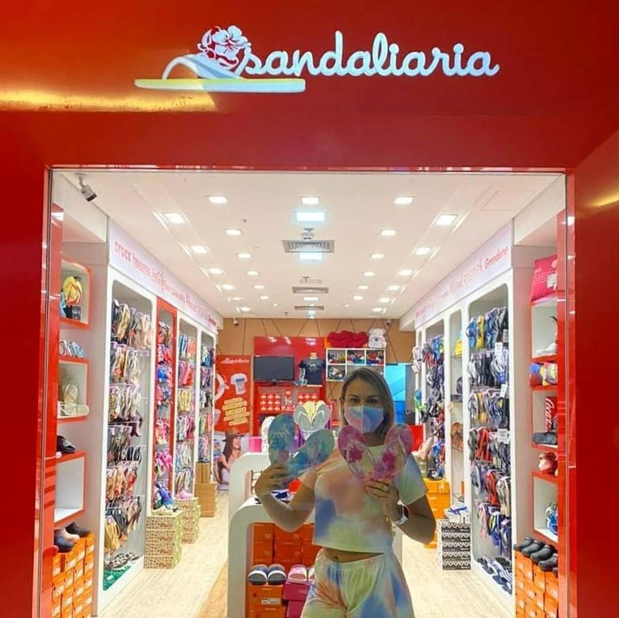 logo franquia SANDALIARIA MANAUS